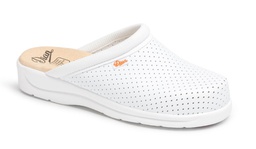 Zueco PISA con microfibra perforada, acolchado, puntera redondeada y suela antibacteriana antideslizante